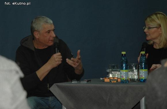 Rozmowa kutnian z Andrzejem Stasiukiem. Może to los działa jak przypadek