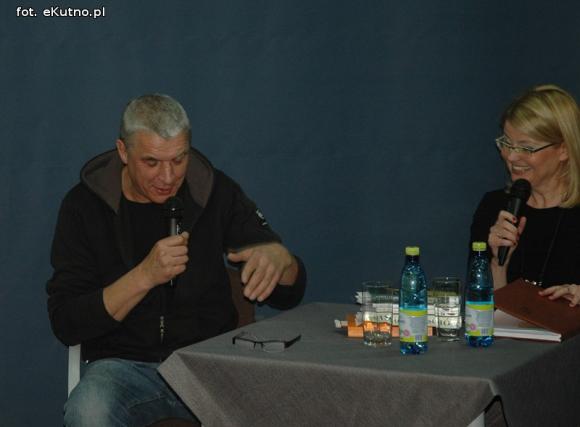 Rozmowa kutnian z Andrzejem Stasiukiem. Może to los działa jak przypadek