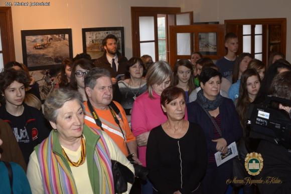 Wystawa zdjęć Ryszarda Czajkowskiego z Indii. Zajrzyj do Dworku