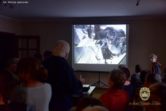 Wystawa zdjęć Ryszarda Czajkowskiego z Indii. Zajrzyj do Dworku