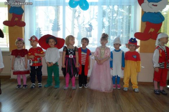 Bal w smerfowym lesie