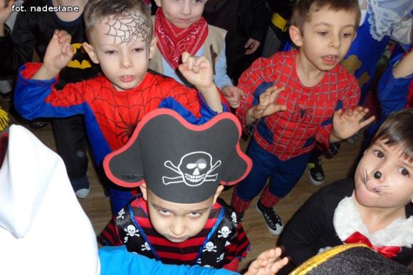 Bal w smerfowym lesie