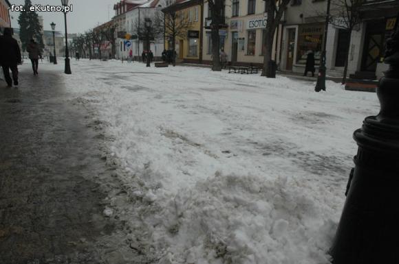 Czytelnicy pytają: Kto odśnieża centrum miasta?