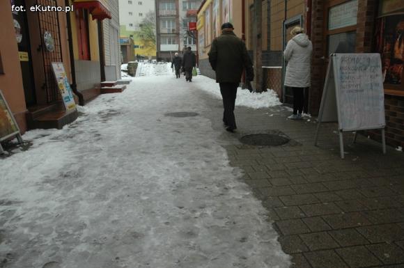Czytelnicy pytają: Kto odśnieża centrum miasta?