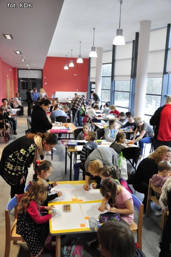 Wielki Konkurs Plastyczny w KDK pod hasłem Człowiek kocha i dba o zwierzęta