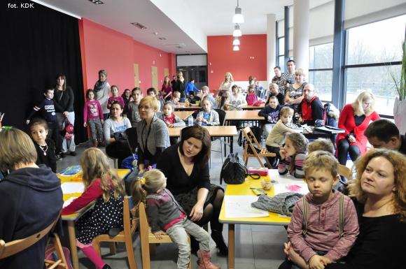 Wielki Konkurs Plastyczny w KDK pod hasłem Człowiek kocha i dba o zwierzęta