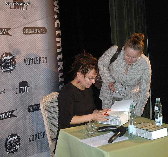 Pisarka przed zintegrowaniem. Olga Tokarczuk w Kutnie o Księgach Jakubowych