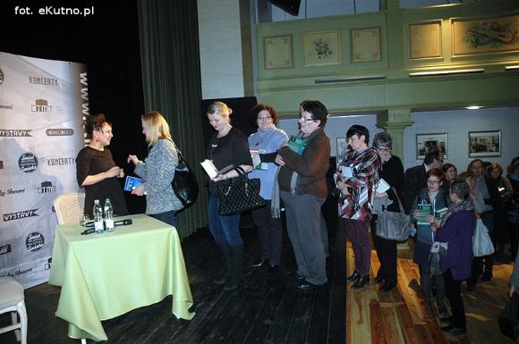 Pisarka przed zintegrowaniem. Olga Tokarczuk w Kutnie o Księgach Jakubowych