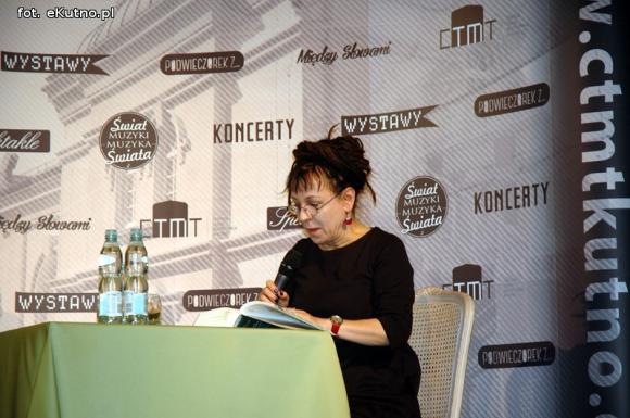 Pisarka przed zintegrowaniem. Olga Tokarczuk w Kutnie o Księgach Jakubowych