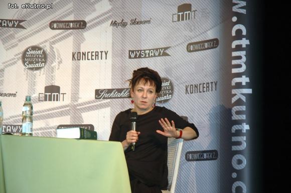 Pisarka przed zintegrowaniem. Olga Tokarczuk w Kutnie o Księgach Jakubowych