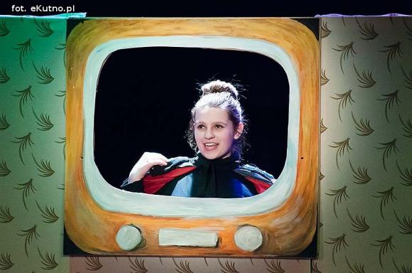 Oryginalny scenariusz i brawurowy występ małych aktorów. 49. premiera Teatru Puszek za nami