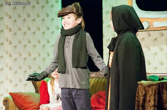 Oryginalny scenariusz i brawurowy występ małych aktorów. 49. premiera Teatru Puszek za nami