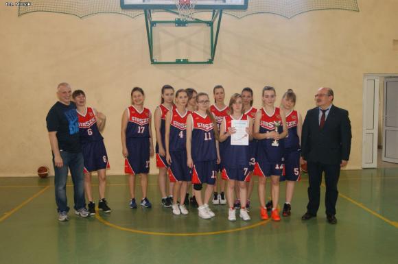 Dziewczęta z Grabskiego Mistrzyniami Powiatu w Koszykówce