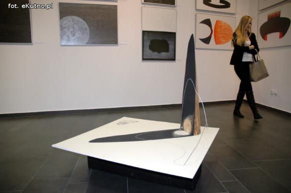 Dialog form oraz idei. Nowa wystawa w KDK