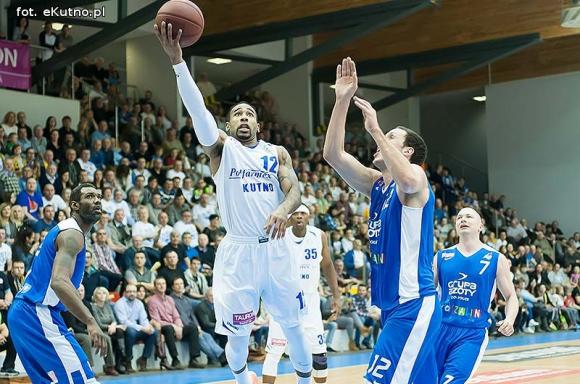 Polfarmex Kutno wygrywa z Koszalinem