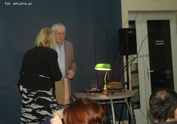 Być jak Jan Nowicki. Spotkanie w bibliotece z człowiekiem pogodzonym ze sobą