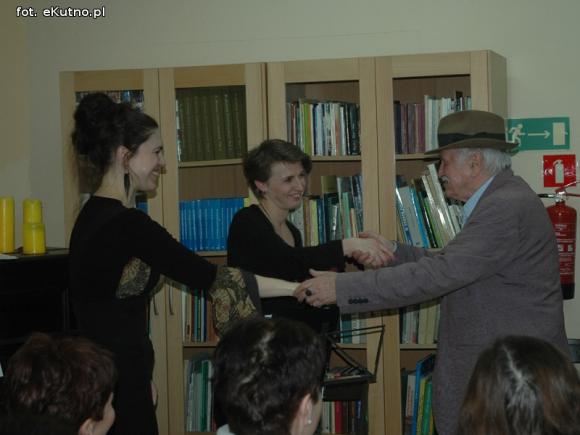 Być jak Jan Nowicki. Spotkanie w bibliotece z człowiekiem pogodzonym ze sobą