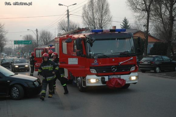 Wypadek na 29 Listopada. Motocyklista poszkodowany