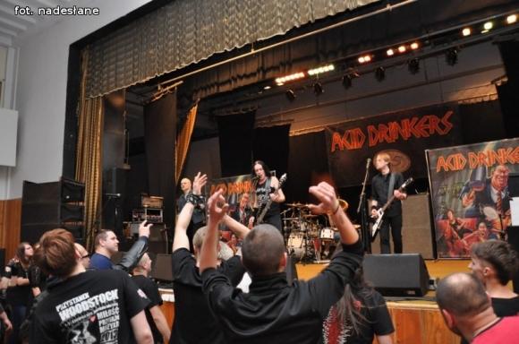 Super koncert Acid Drinkers w Żychlinie