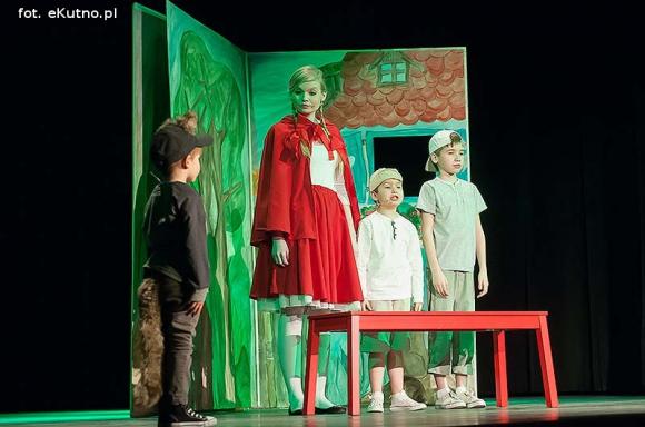 100 lat Teatrowi Puszek z Kutnowskiego Domu Kultury. Dwa Michały na medal