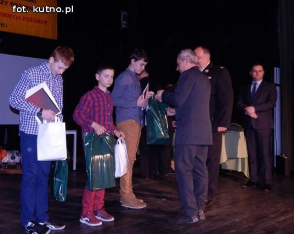Laureaci zmagań powiatowych w Ogólnopolskim Turnieju Wiedzy o Pożarnictwie