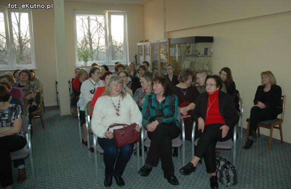 Umożliwić myślenie. Autorki Encyklopedii gender w Kutnie