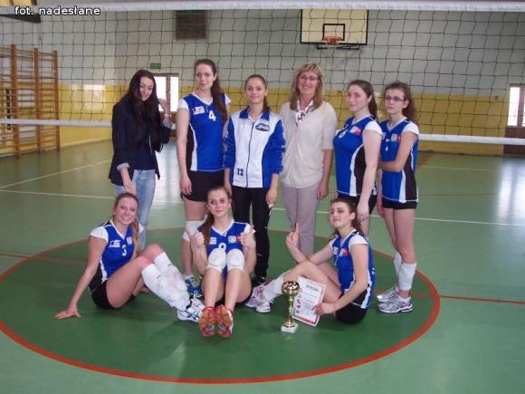 Dziewczęta z ZS w Żychlinie po raz czwarty mistrzem powiatu