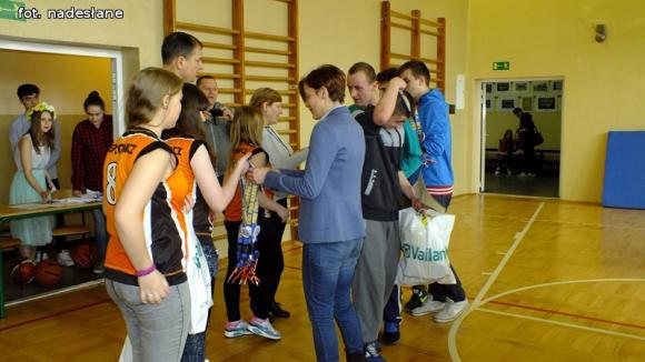 Gimnazjum nr 1 w Kutnie wygrało Caspro-Basket Cup