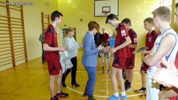 Gimnazjum nr 1 w Kutnie wygrało Caspro-Basket Cup