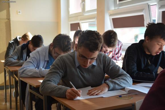 XI matematyczne zmagania gimnazjalistów w Kasprowiczu