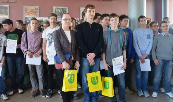 XI matematyczne zmagania gimnazjalistów w Kasprowiczu