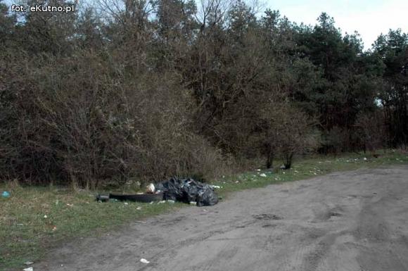 Miejskie obrazki. Przygotowania do sprzątania?