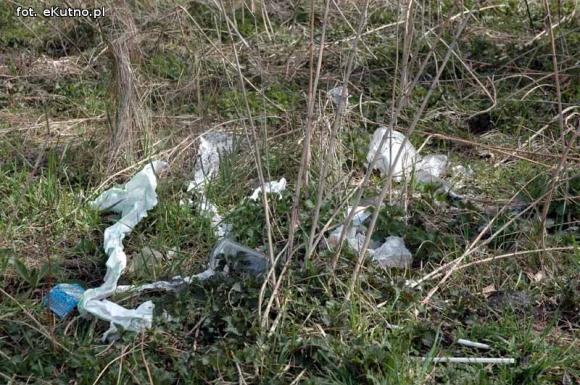 Miejskie obrazki. Przygotowania do sprzątania?