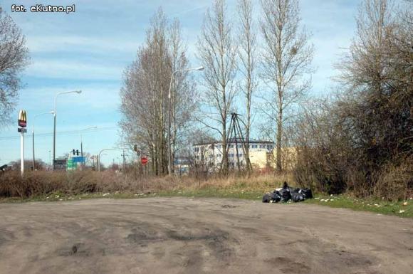 Miejskie obrazki. Przygotowania do sprzątania?