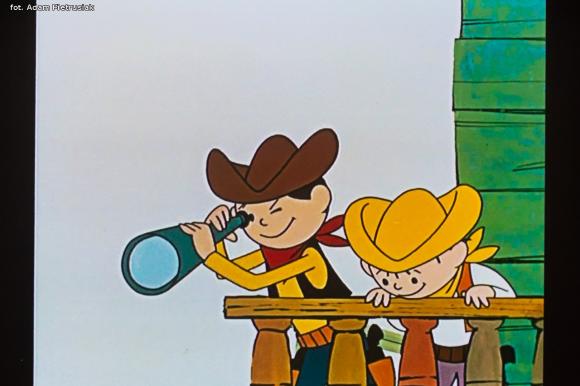 Kinematograf dla Malucha z Bolkiem i Lolkiem i papierowe podobizny kultowych bohaterów