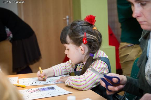 Kinematograf dla Malucha z Bolkiem i Lolkiem i papierowe podobizny kultowych bohaterów