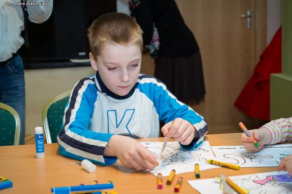 Kinematograf dla Malucha z Bolkiem i Lolkiem i papierowe podobizny kultowych bohaterów