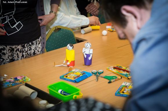 Kinematograf dla Malucha z Bolkiem i Lolkiem i papierowe podobizny kultowych bohaterów