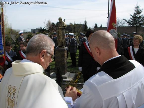Reminiscencje: Uroczystości Katyńskie w Krośniewicach