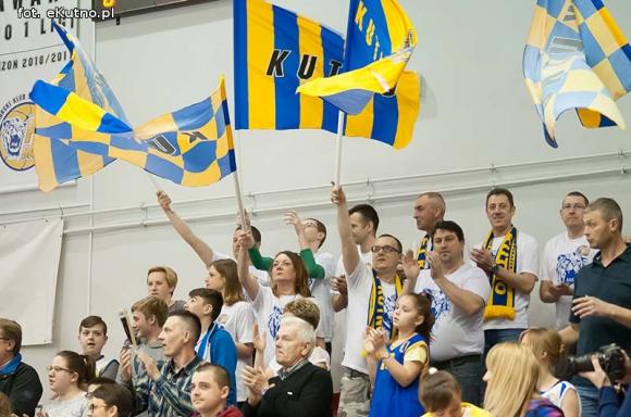 Polfarmex wygrywa z Anwilem