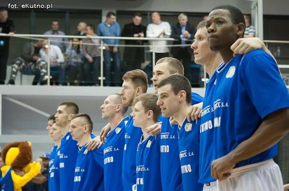 Polfarmex wygrywa z Anwilem