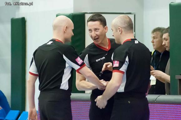 Polfarmex wygrywa z Anwilem