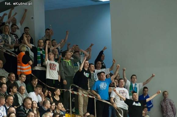 Polfarmex wygrywa z Anwilem