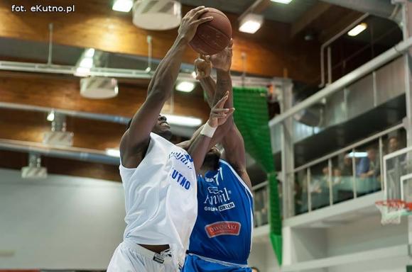 Polfarmex wygrywa z Anwilem