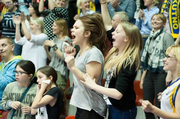 Polfarmex wygrywa z Anwilem