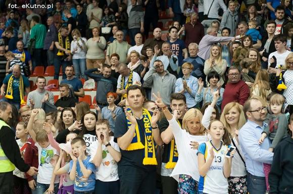 Polfarmex wygrywa z Anwilem