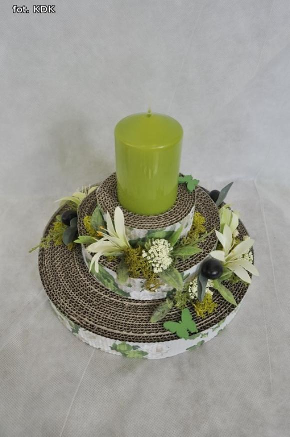 Dekoracje z odzysku. Warsztaty wyobraźni w pracowni plastycznej KDK