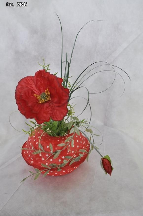 Dekoracje z odzysku. Warsztaty wyobraźni w pracowni plastycznej KDK