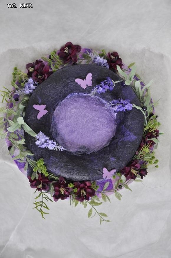 Dekoracje z odzysku. Warsztaty wyobraźni w pracowni plastycznej KDK