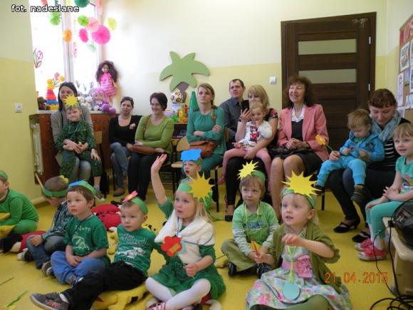 Przyjaciele matki Ziemi z Kolorowego Świata w Bielawkach